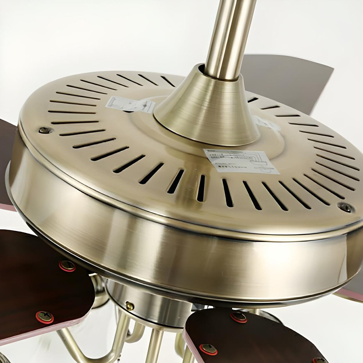 Elegant Vintage Flower Shade 5-Blade Ceiling Fan Light Image - 10