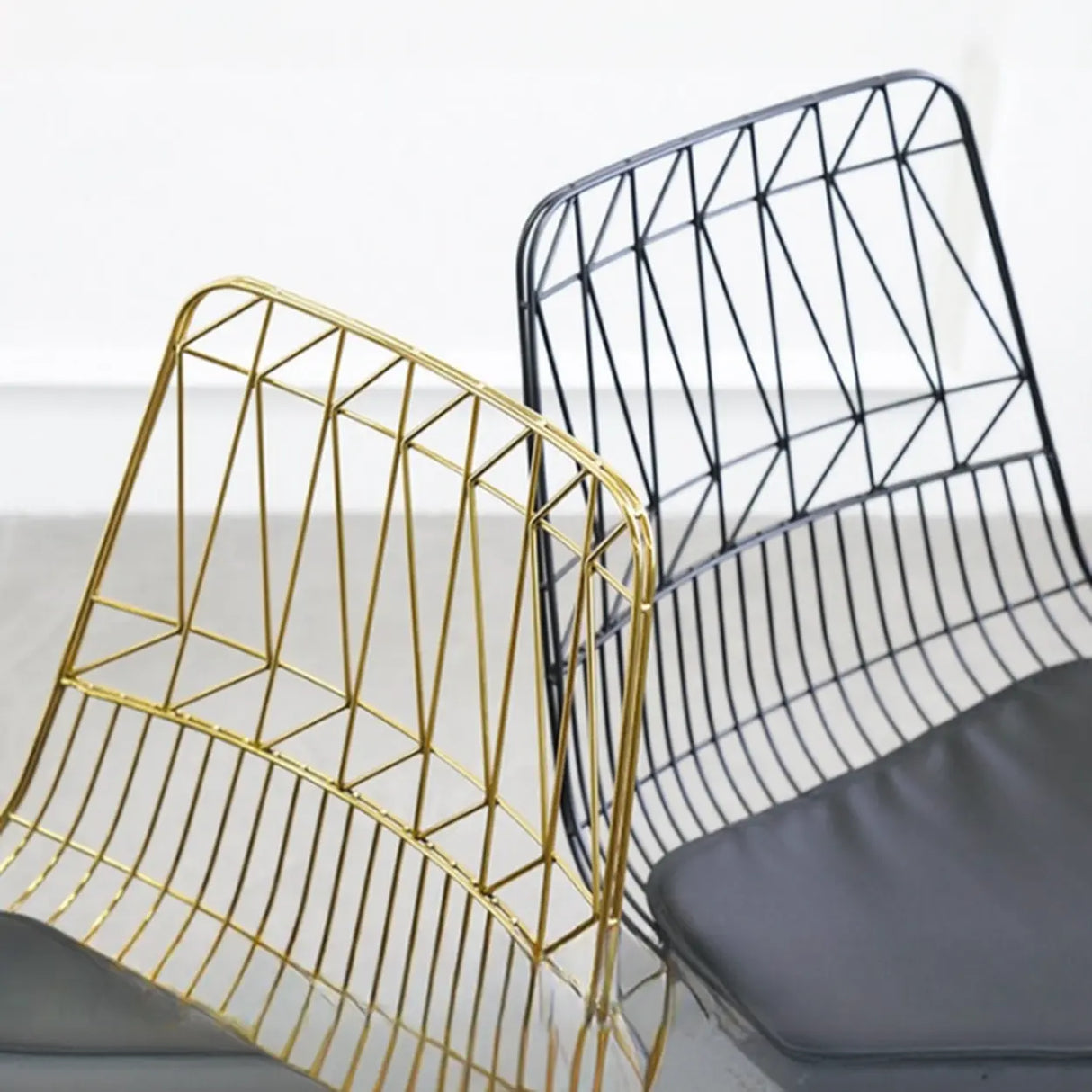 Ergonomic Curved Open Wireframe Metal Dining Chair Image - 16