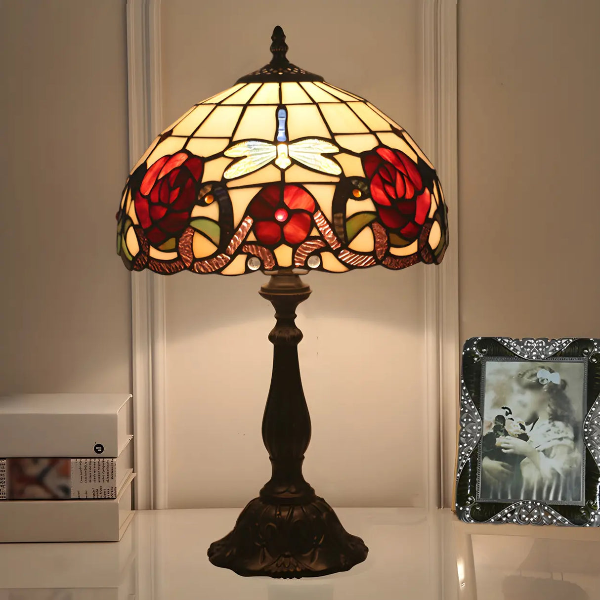 Fashion Tiffany Glass Shade Dragonfly Decor Table Lamp Image - 3