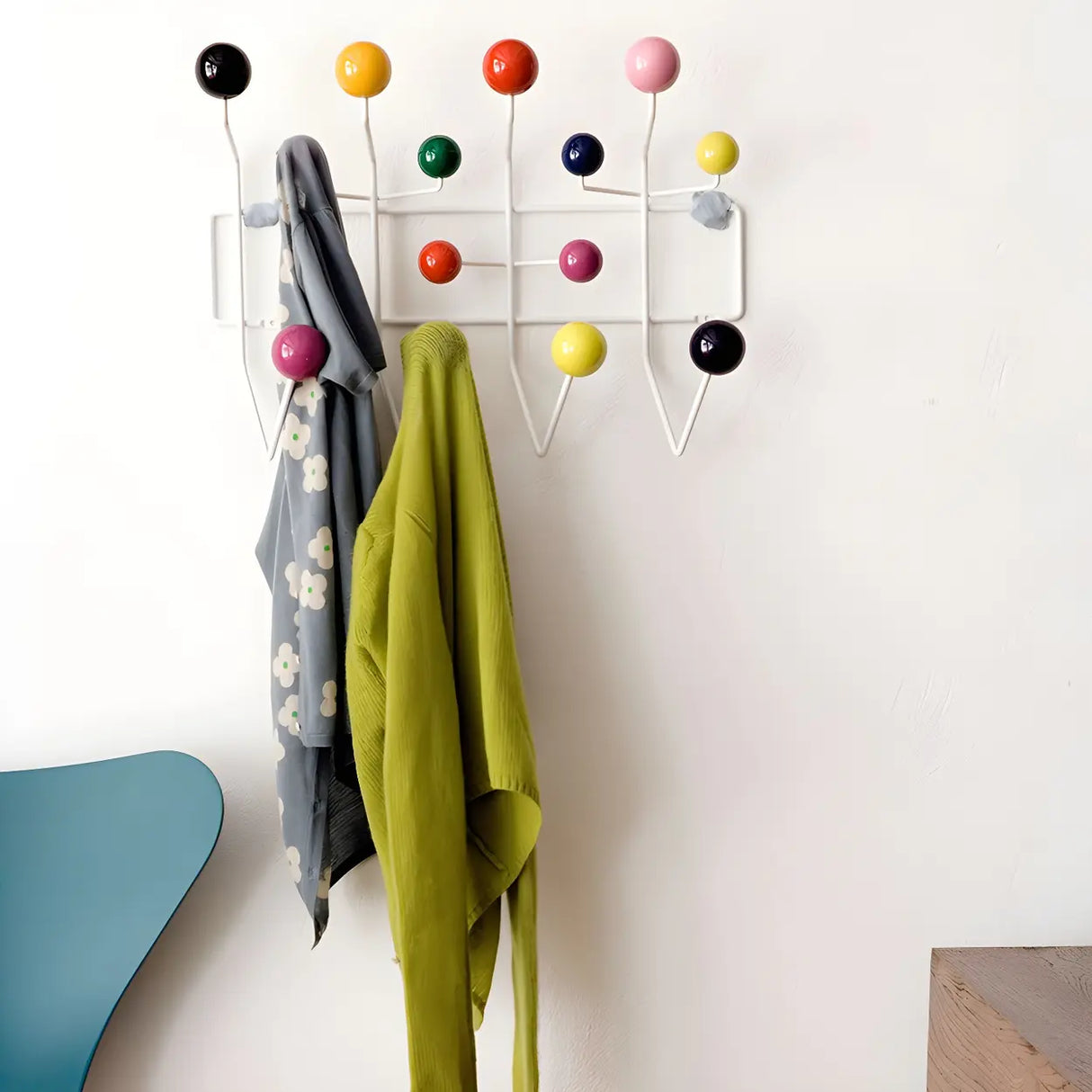 Geometric Metal Large Wall Mounted Coat Rack with Hooks Image - 8