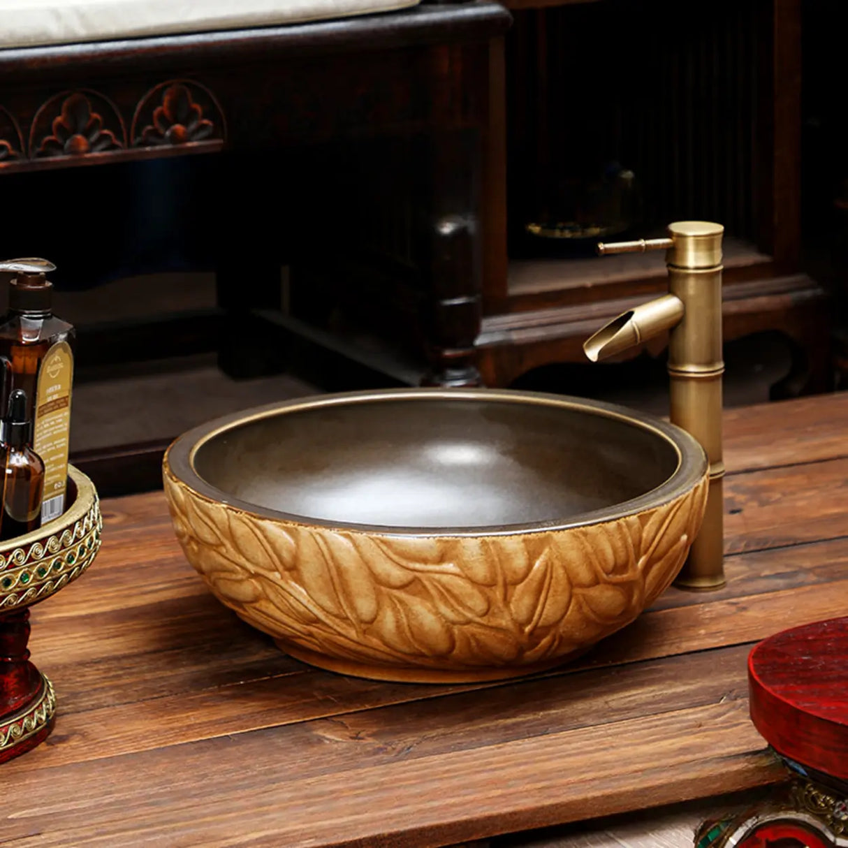 Gold Circular Hand Carved Ceramic Bathroom Vessel Sinks Image - 7