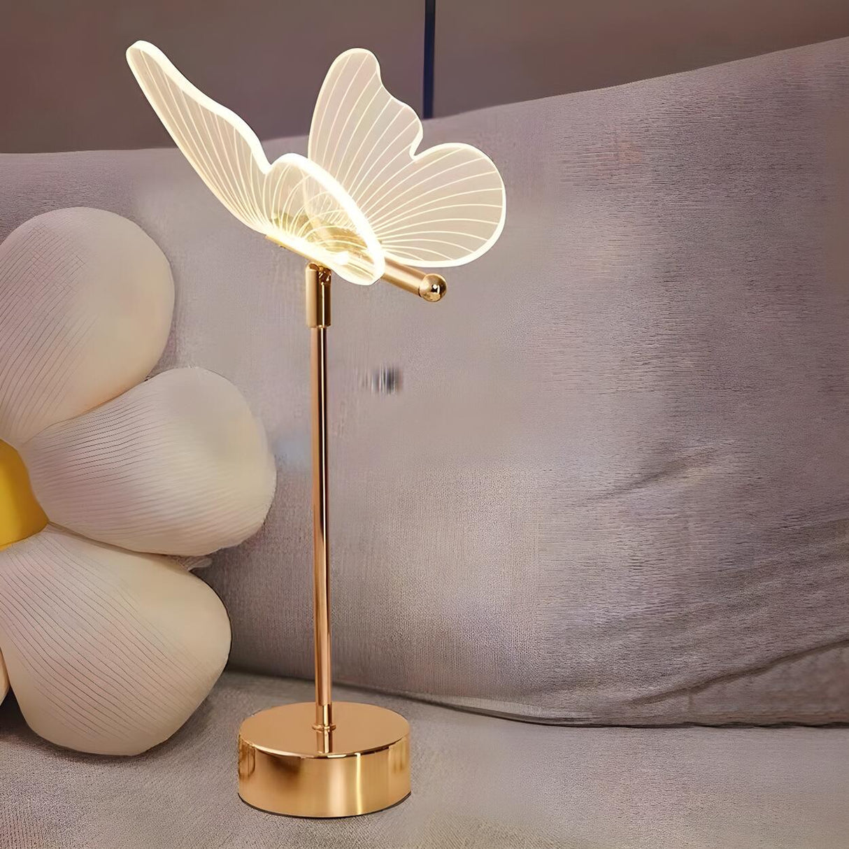 Gold Elegant Hollow Butterfly Metal Decor Table Lamp Image - 14