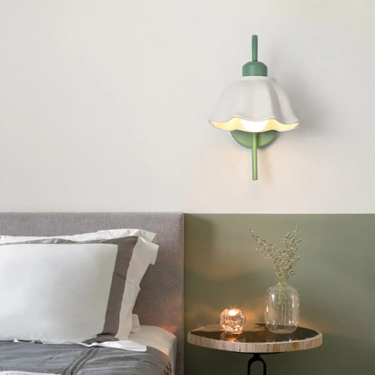 Green Curved Ceramics Floral Reading LED Wall Sconce Image - 4
