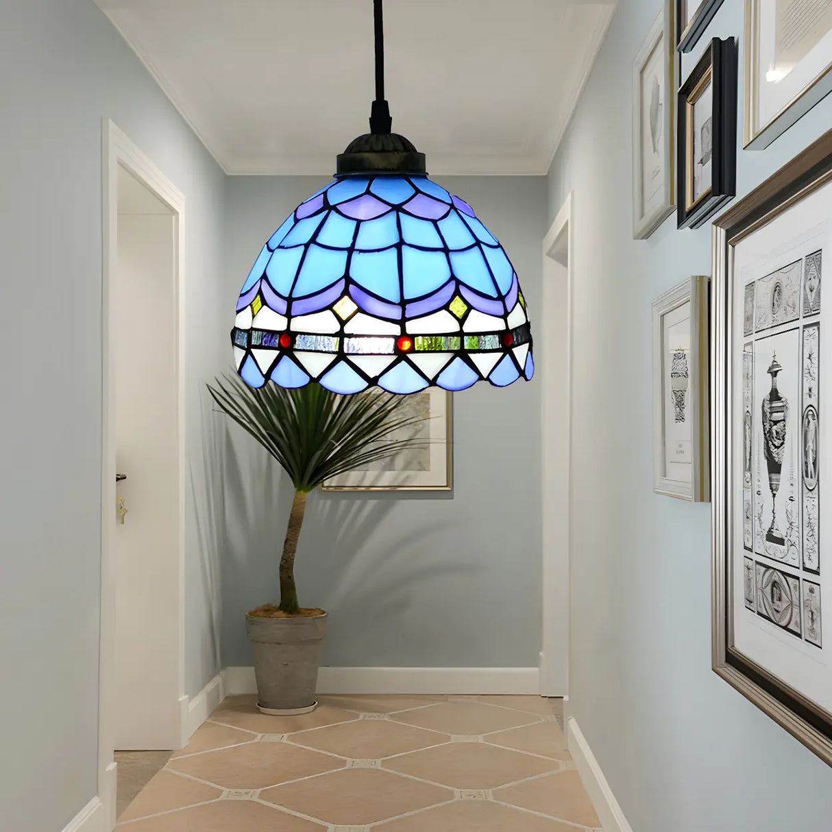 Hallway Tiffany Stained Glass Bowl-Shaped Pendant Light Image - 1