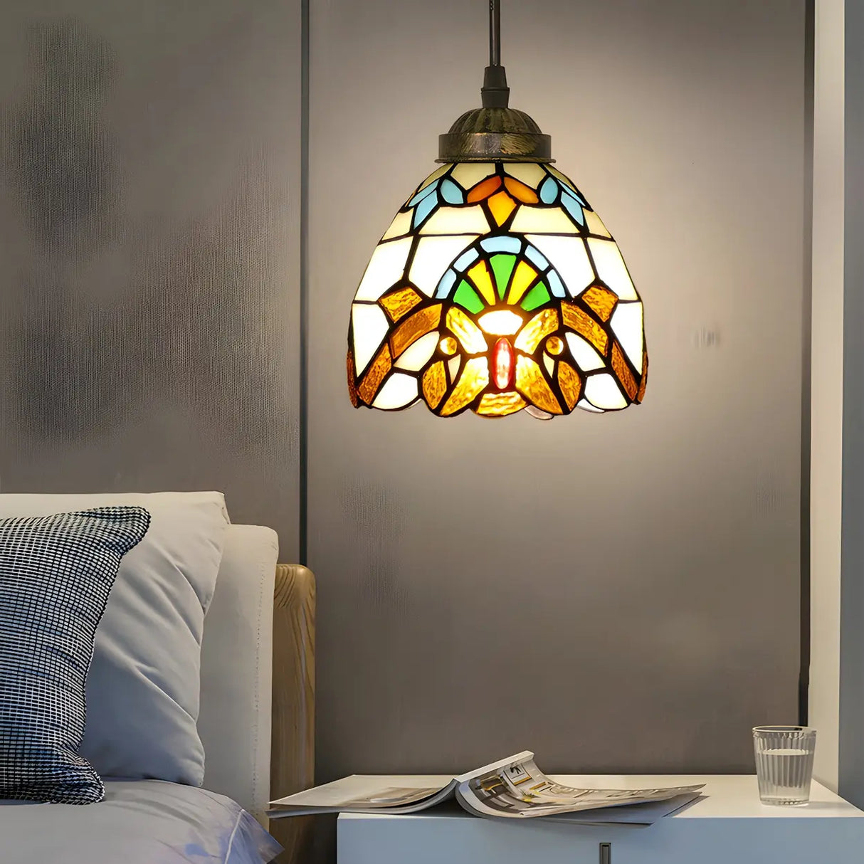 Hallway Tiffany Stained Glass Bowl-Shaped Pendant Light Image - 5