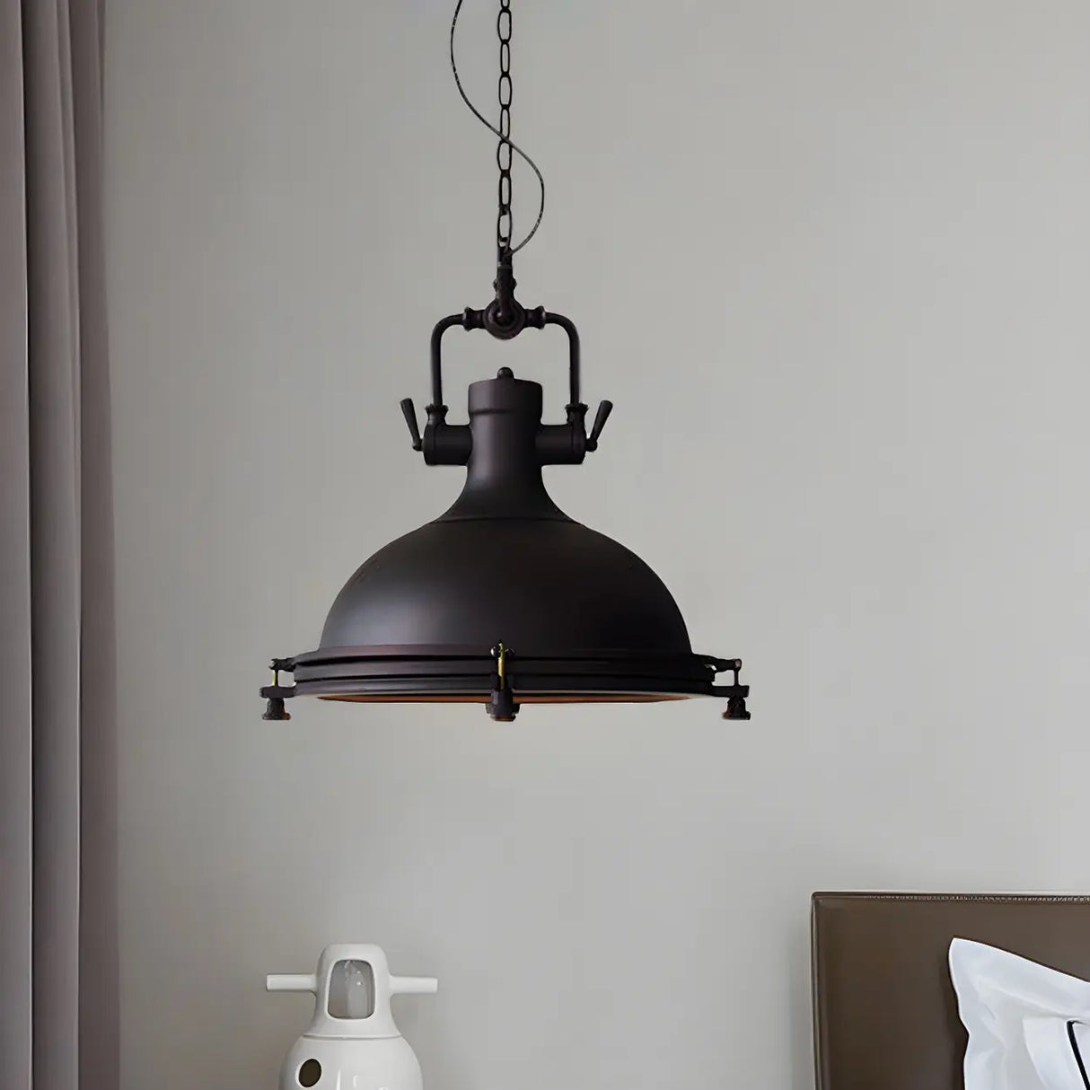 Industrial Black Metal Pot Shape Hanging Pendant Light Image - 1