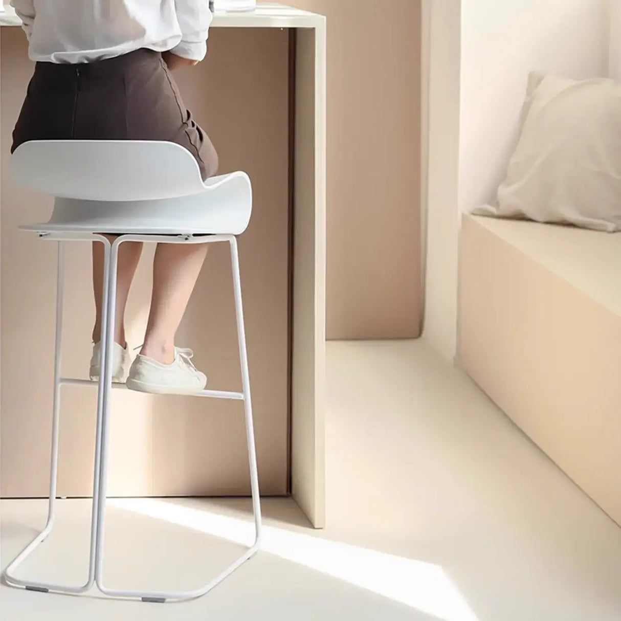 Industrial S-Curve Steel Frame Low Back Armless Bar Stool Image - 5