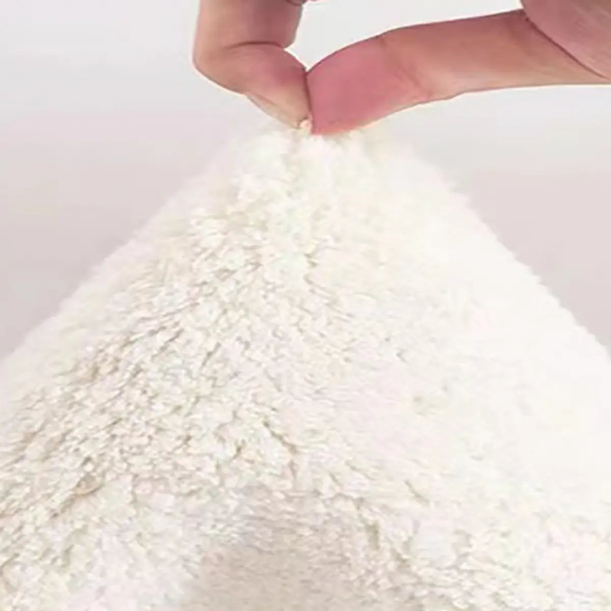 Light Gray Modern Geometric Pattern Polyester Area Rug Image - 4