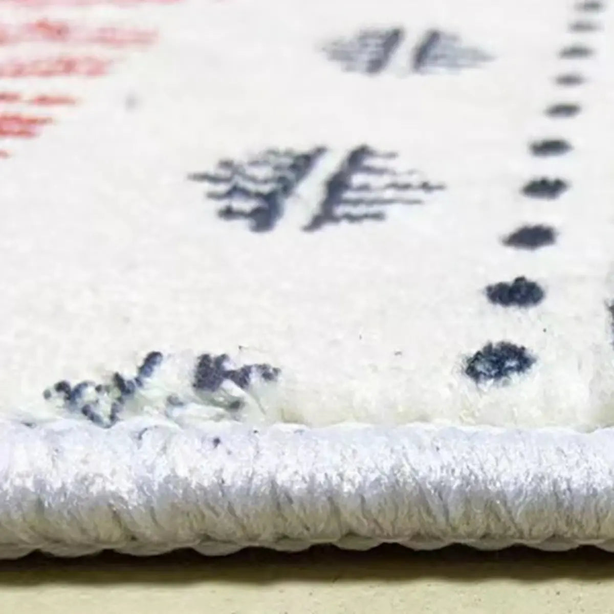 Light Gray Modern Geometric Pattern Polyester Area Rug Image - 6