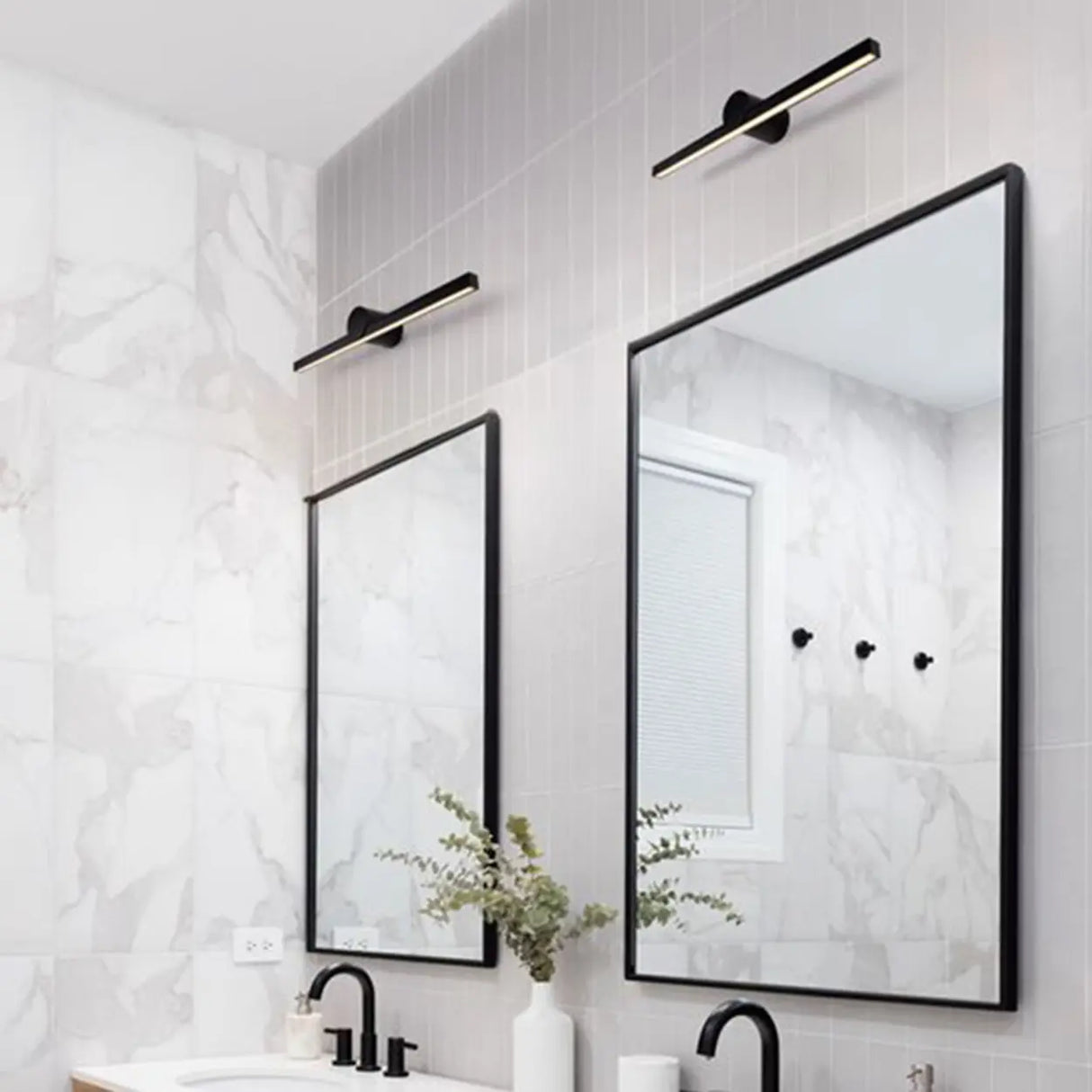 Minimalist Black Linear LED Vanity Wall Light Image - 6