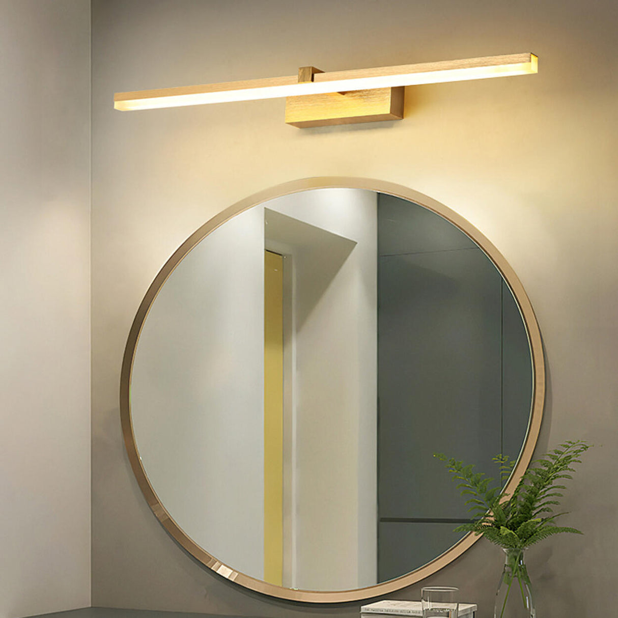 Minimalist Gold Aluminum Linear LED Vanity Light Image - 3