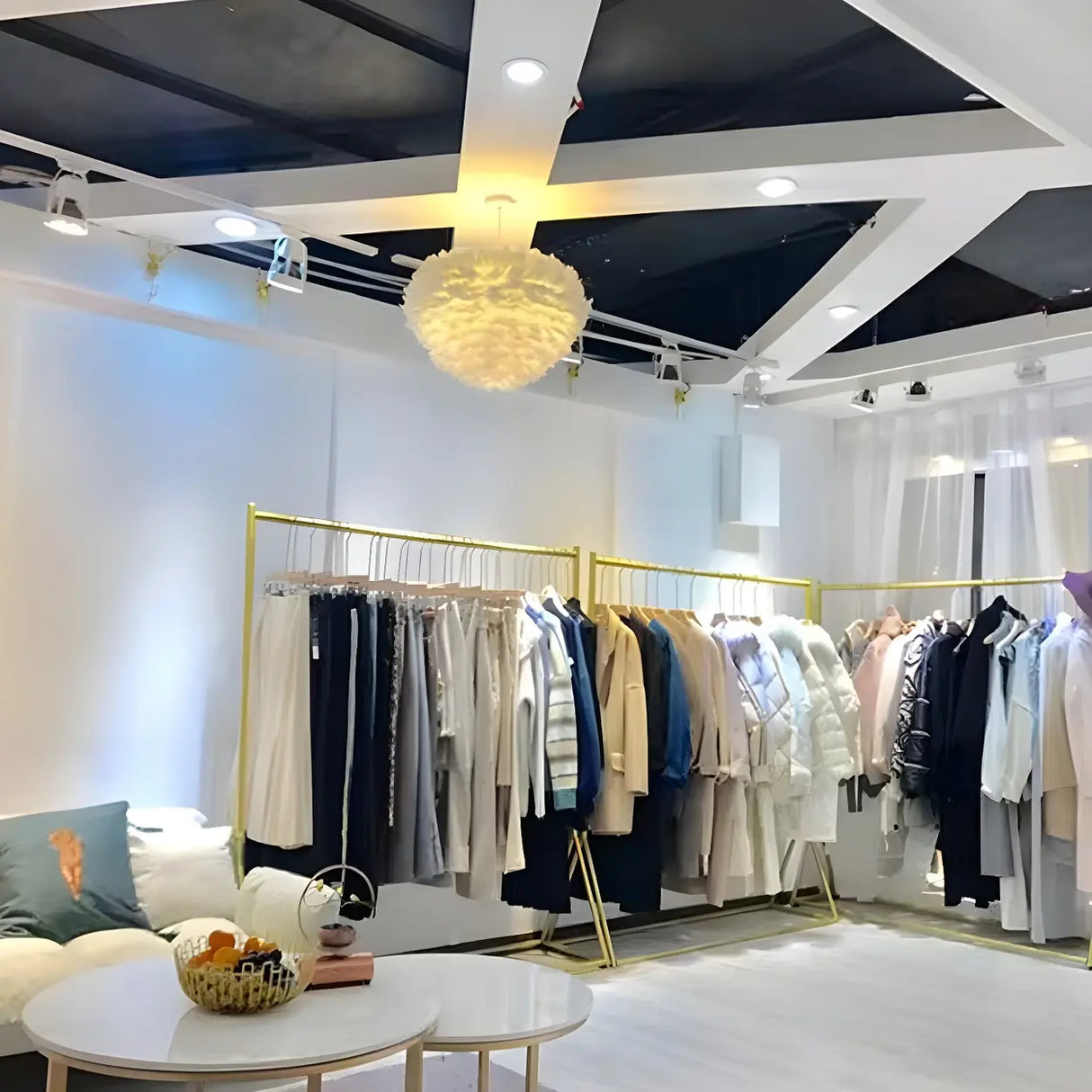 Minimalist Gold Metal Large Entryway Freestanding Coat Rack Image - 12