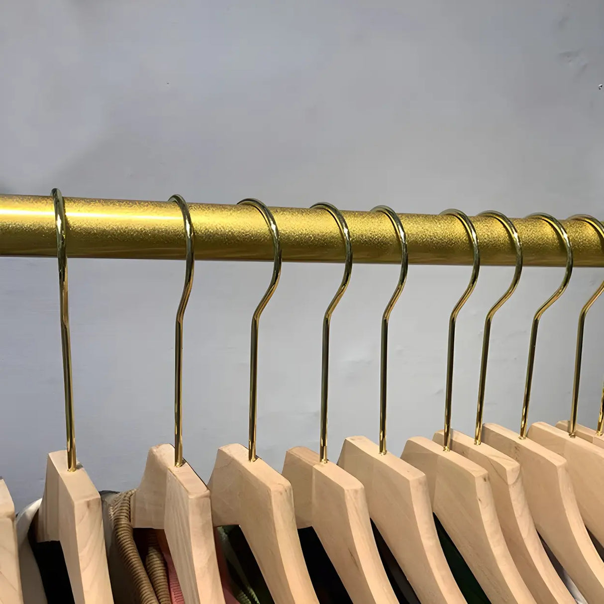 Minimalist Gold Metal Large Entryway Freestanding Coat Rack Image - 6