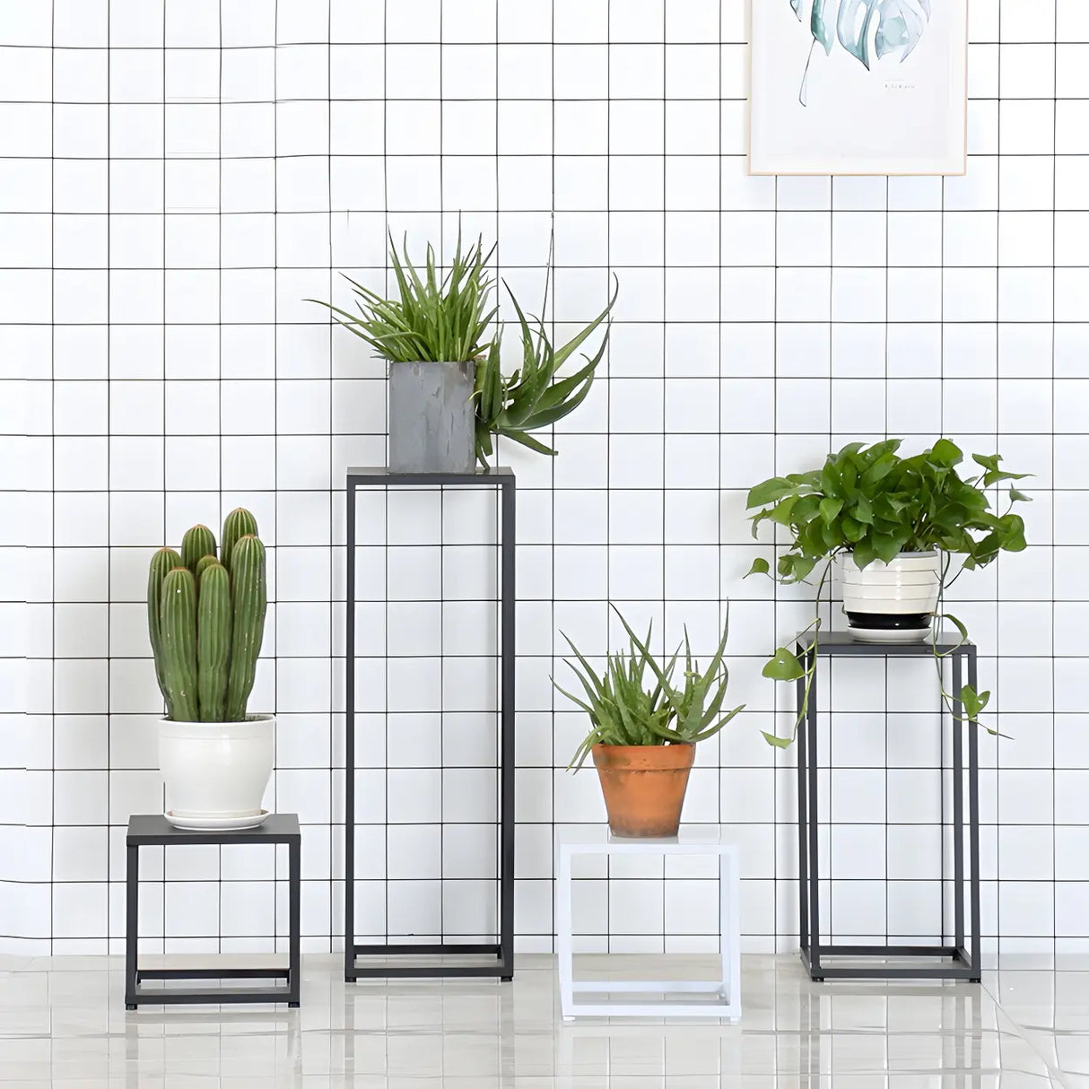 Minimalist Square 1 Tier Metal Frame Black Plant Stand Image - 1