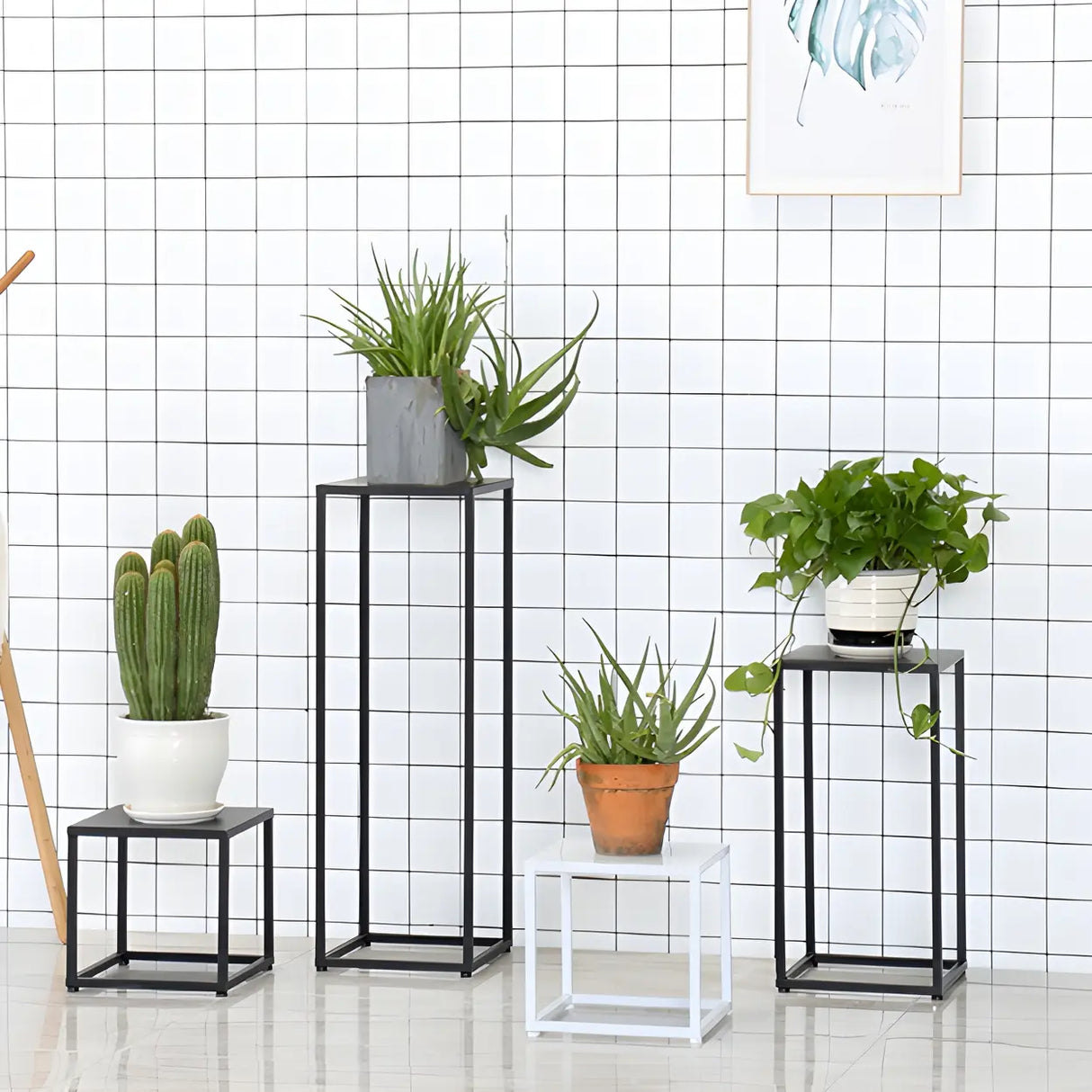 Minimalist Square 1 Tier Metal Frame Black Plant Stand Image - 5
