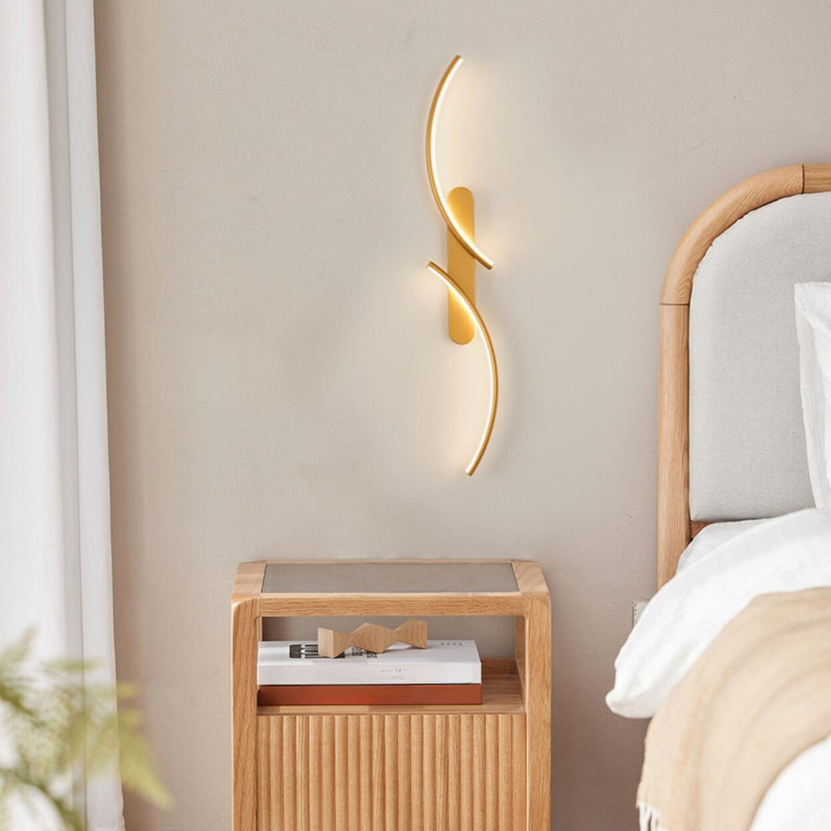 Modern Artistic Curved LED Bedroom Wall Sconce – Homebaa
