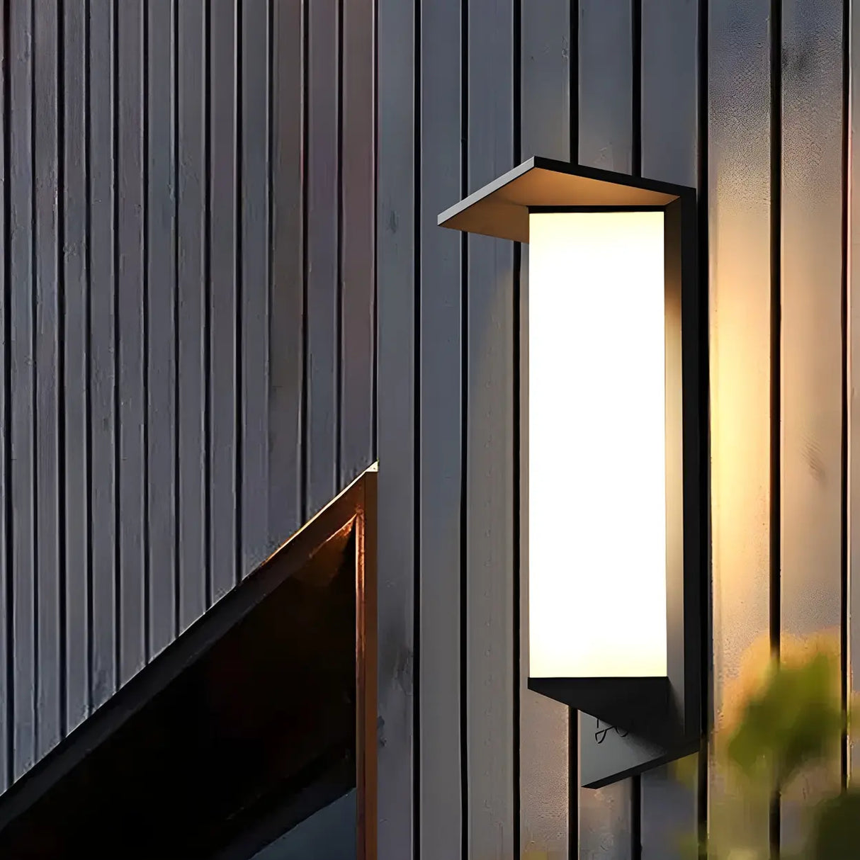 Modern Black Metal Geometric Outdoor LED Wall Light Image - 19
