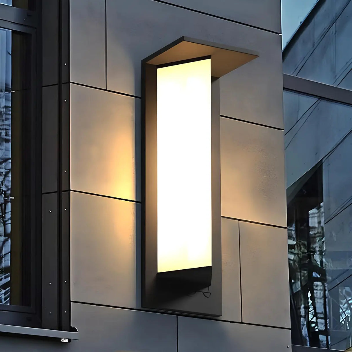 Modern Black Metal Geometric Outdoor LED Wall Light Image - 4