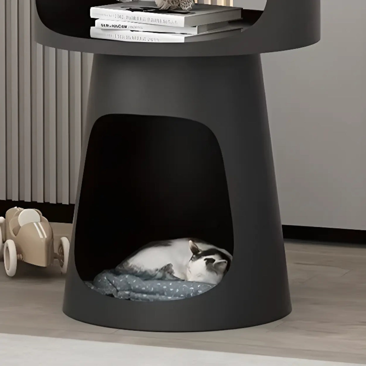 Modern Classic Circular Alloy Pedestal White Side Table Image - 6