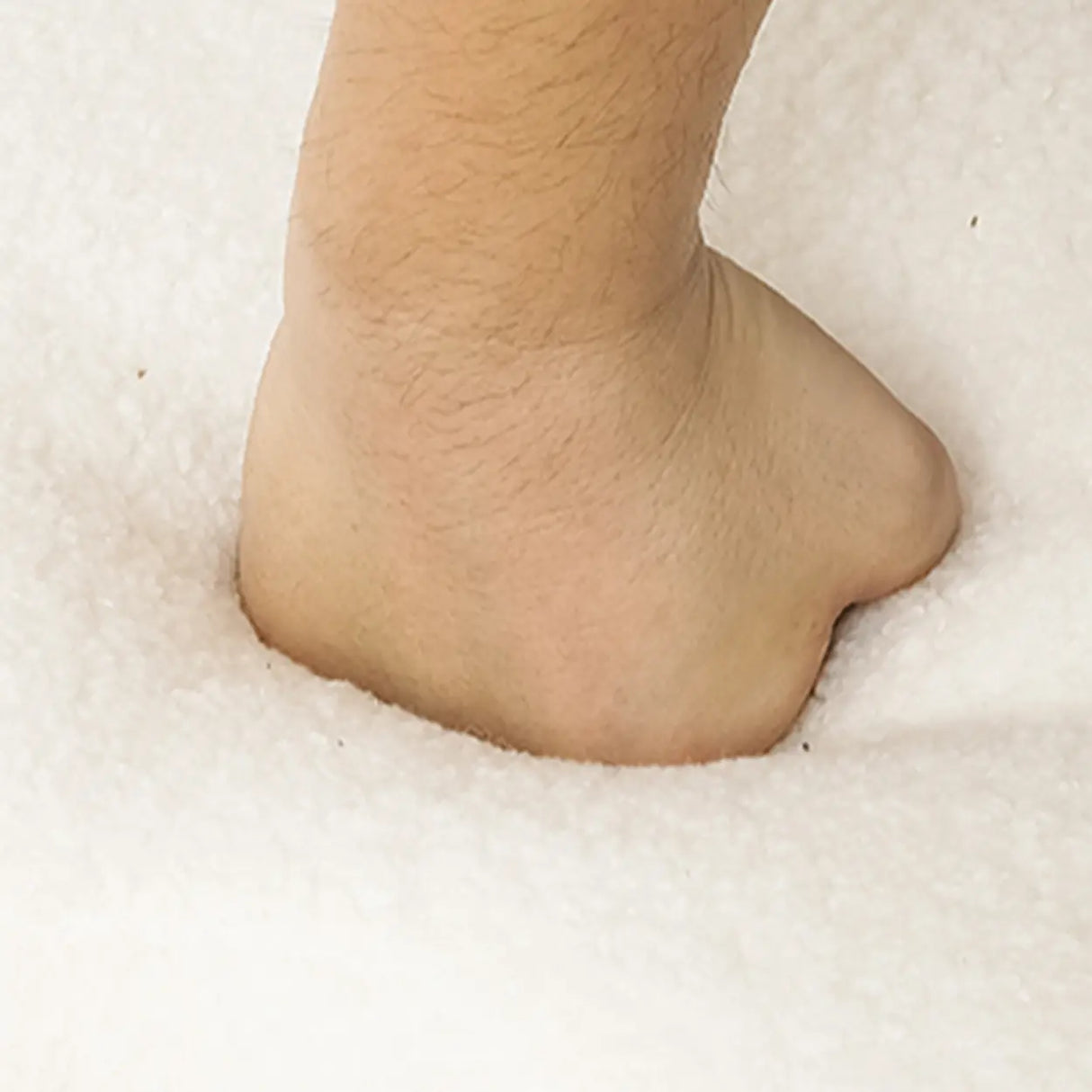 Modern Cloud Shaped Storage Ottoman Bench with Plush Fabric Image - 8