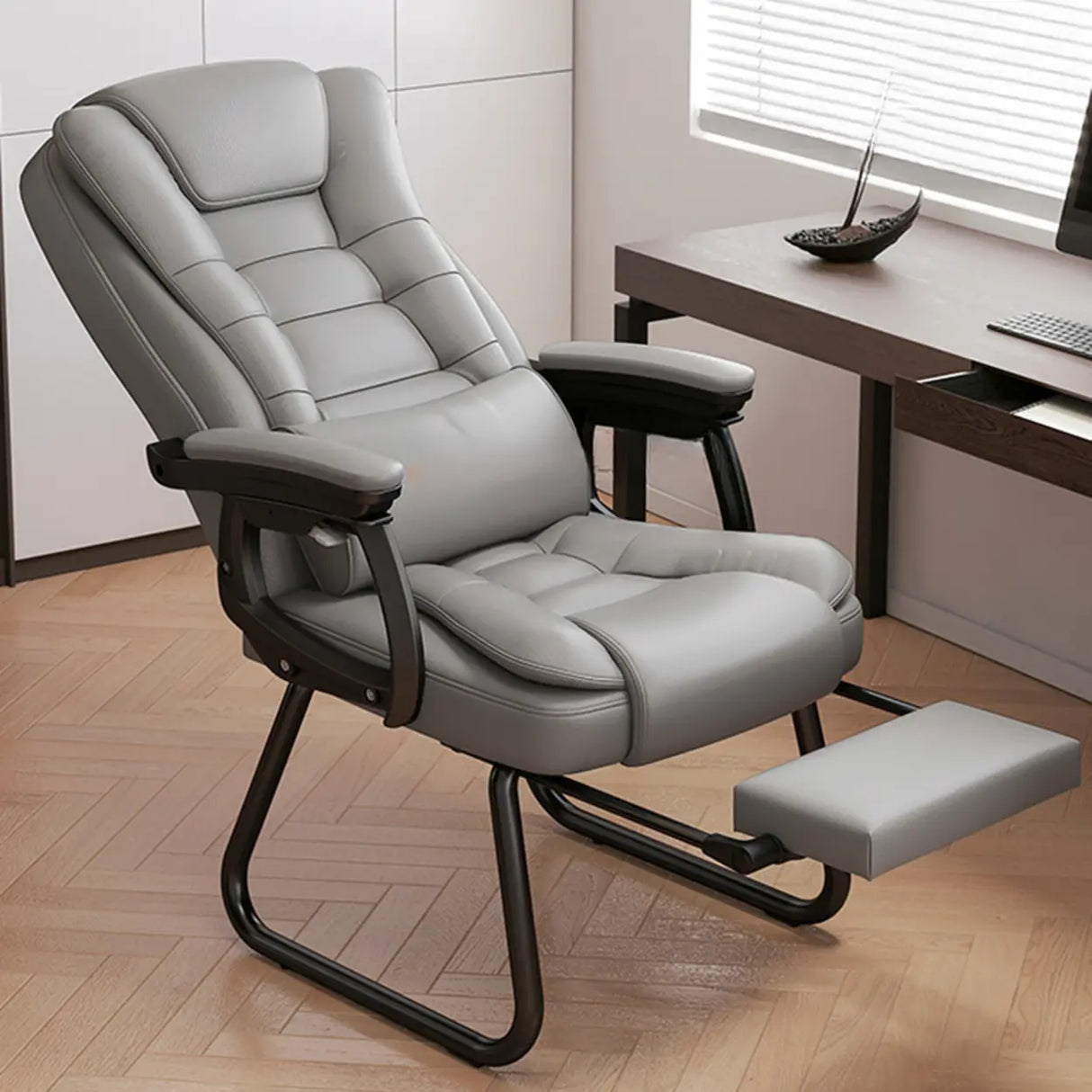 Modern Executive Leather Recliner Office Chair with Footrest Image - 11