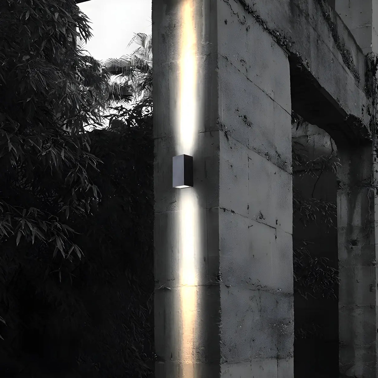 Modern Geometric Metal Outdoor Up Down Wall Light Image - 6