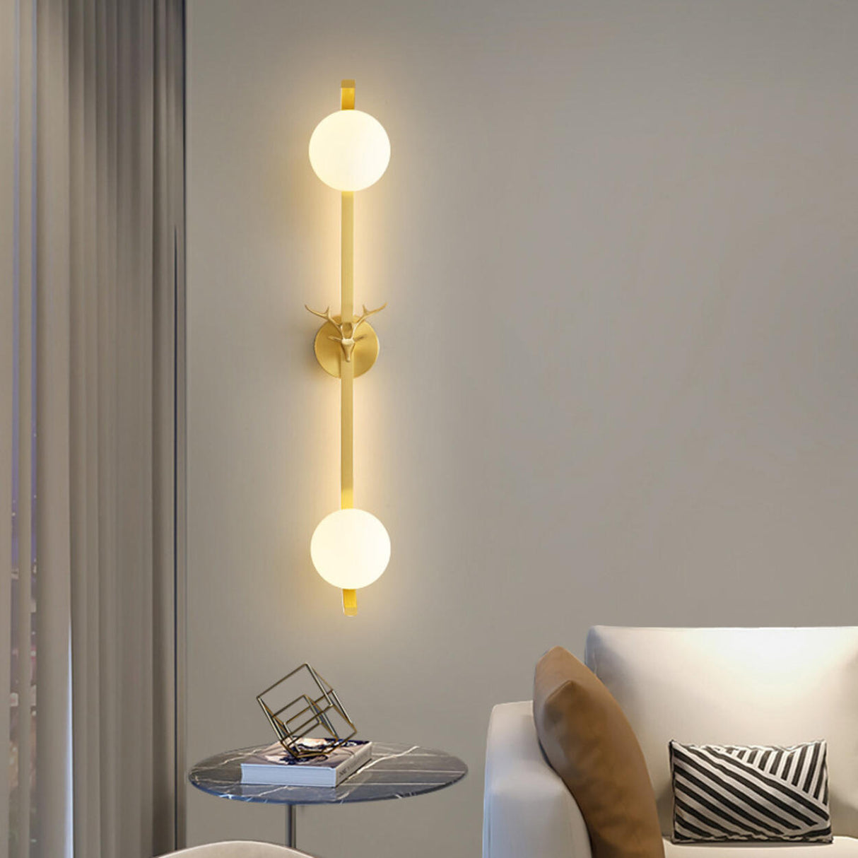 Modern Gold Dual Globe Lights Wall Sconce Image - 2