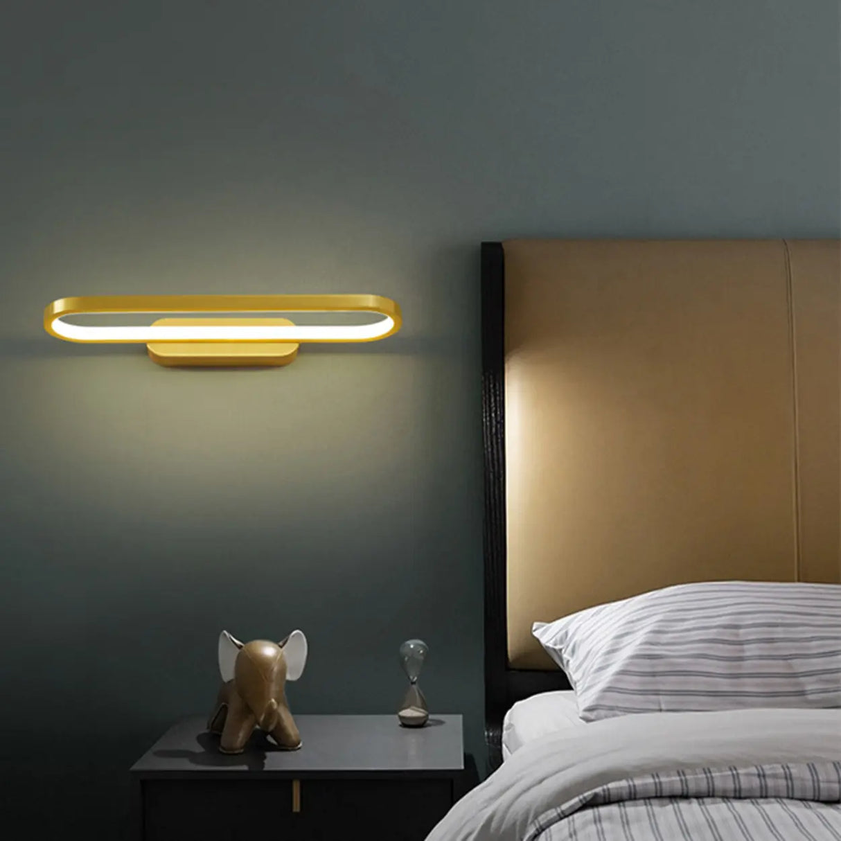 Modern Gold Oval LED Vanity Wall Light Fixtures Image - 4