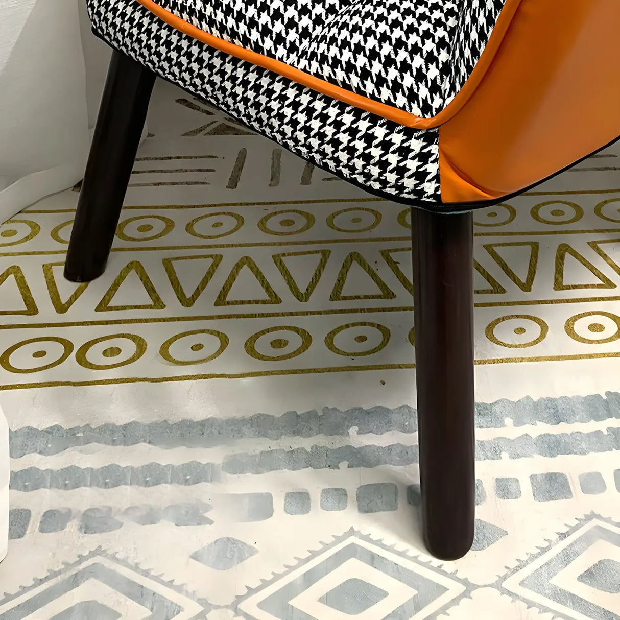 Modern Houndstooth Task Cushioned Wood Office Chair Image - 15