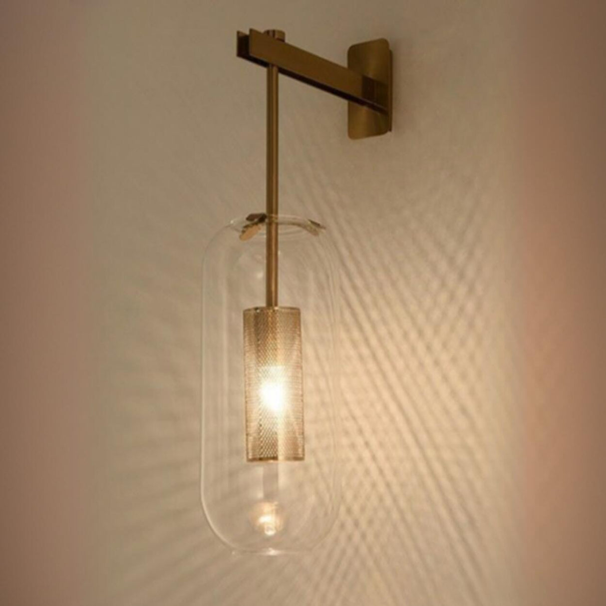 Modern Mesh Cylinder Clear Glass Gold Wall Sconce Image - 15