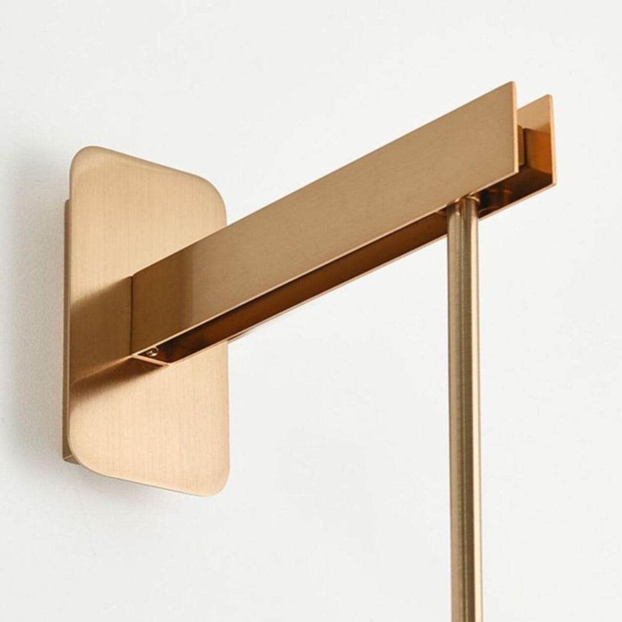 Modern Mesh Cylinder Clear Glass Gold Wall Sconce Image - 18