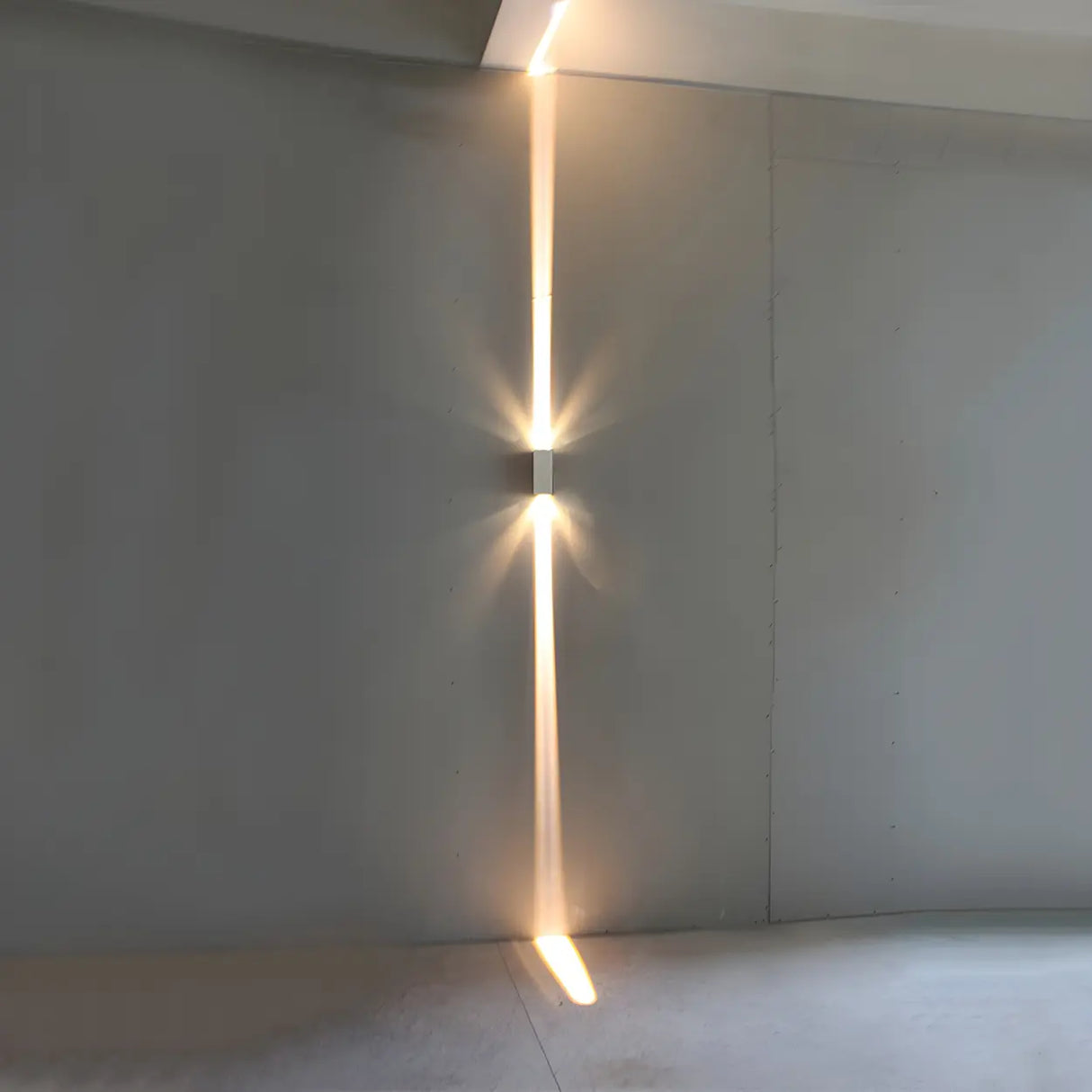 Modern Outdoor Waterproof Rectangle Up Down Wall Light Image - 3