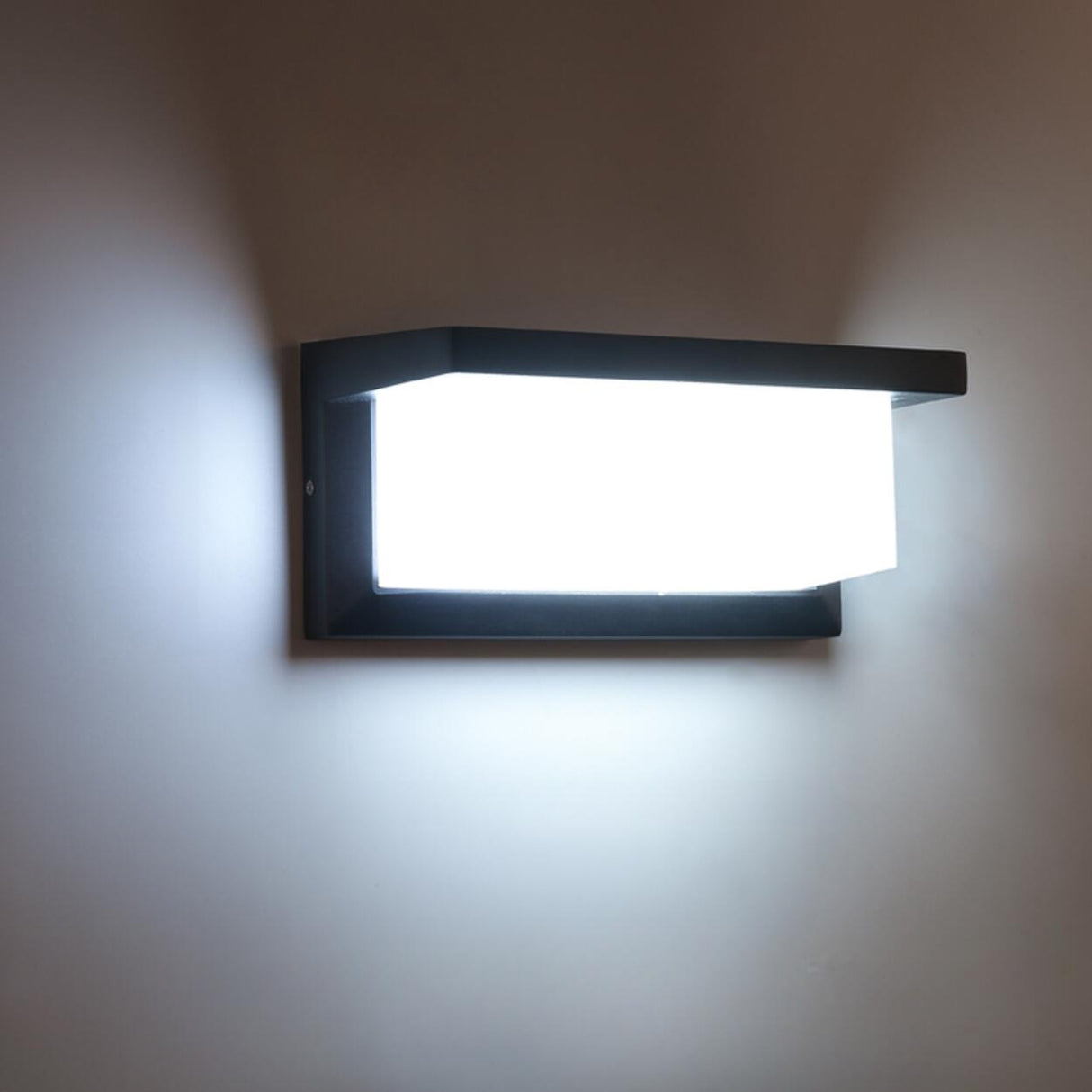 Modern Rectangular LED Outdoor Wall Light Image - 9