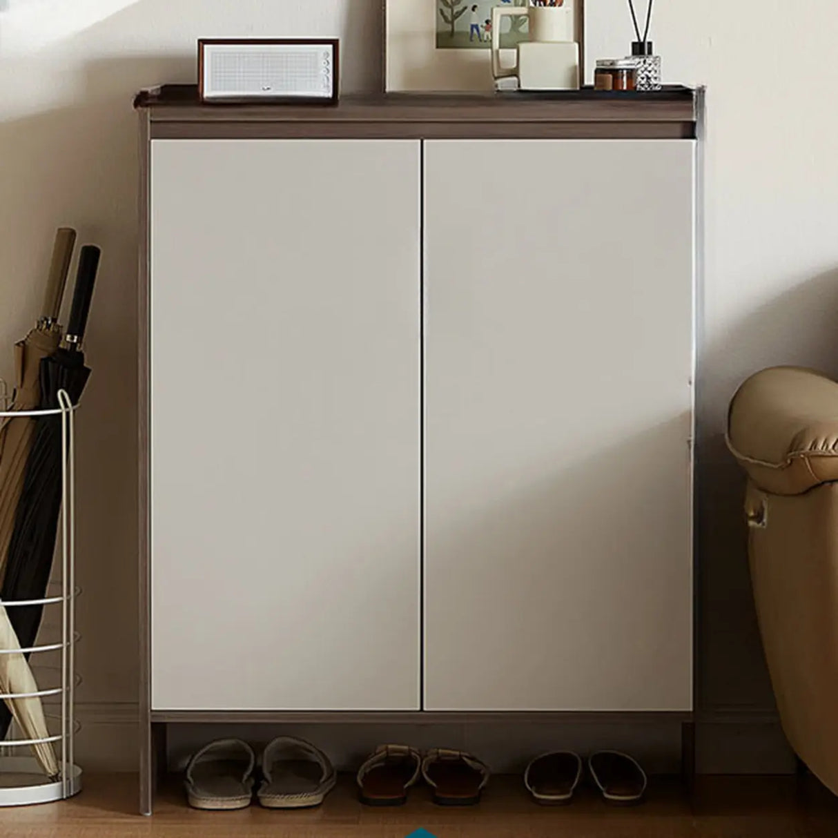 Modern Rectangular Wood Entryway Beige Shoe Cabinet Image - 3