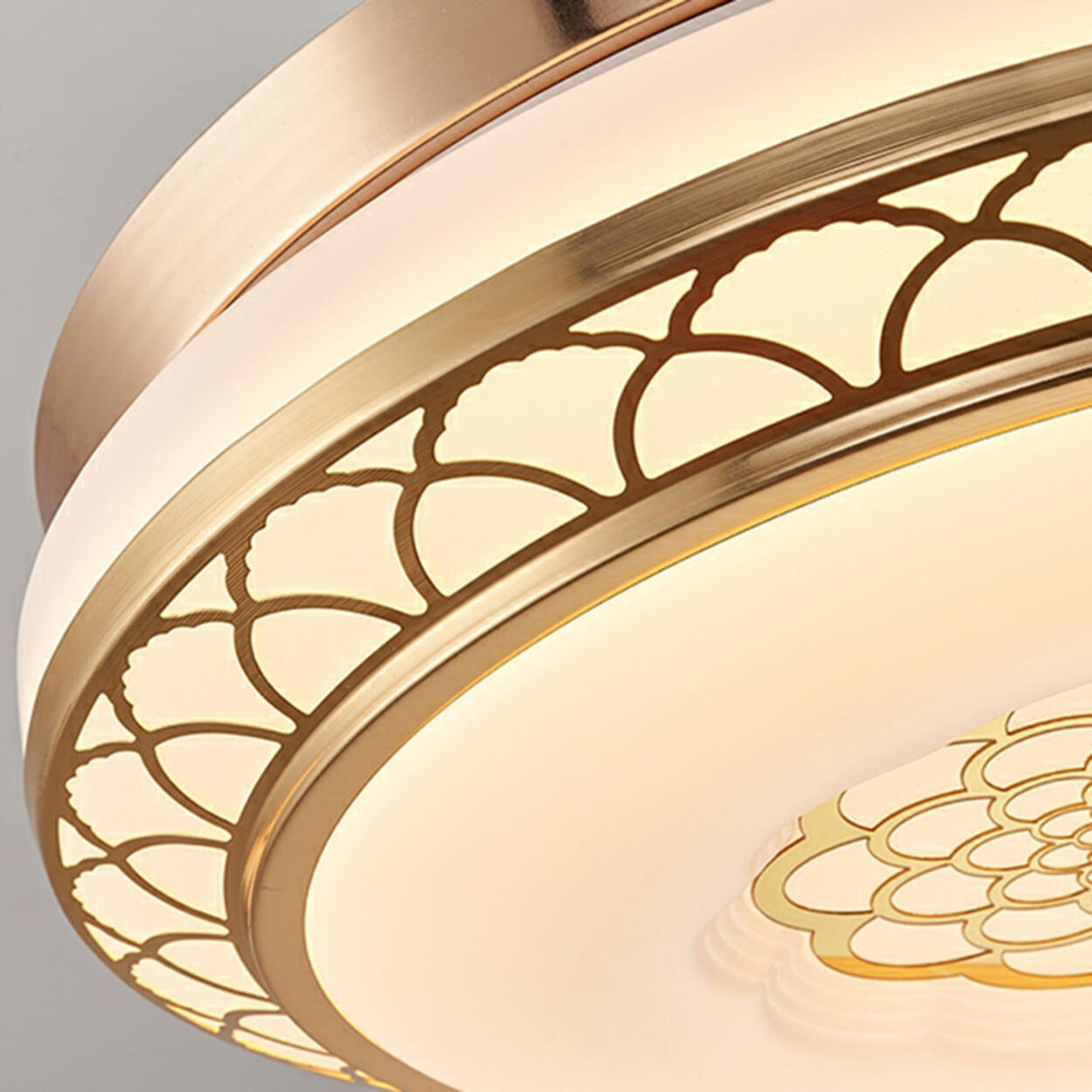 Modern Retractable Blade Round Metal Ceiling Fan Light Image - 27