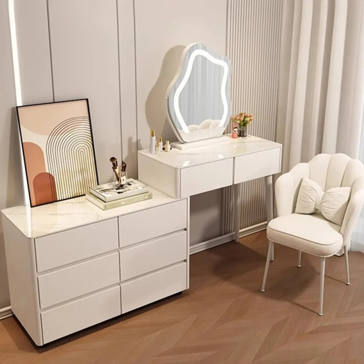 Modern Scalloped MDF Wall-Mounted Mirror White Makeup Vanity Image - 1