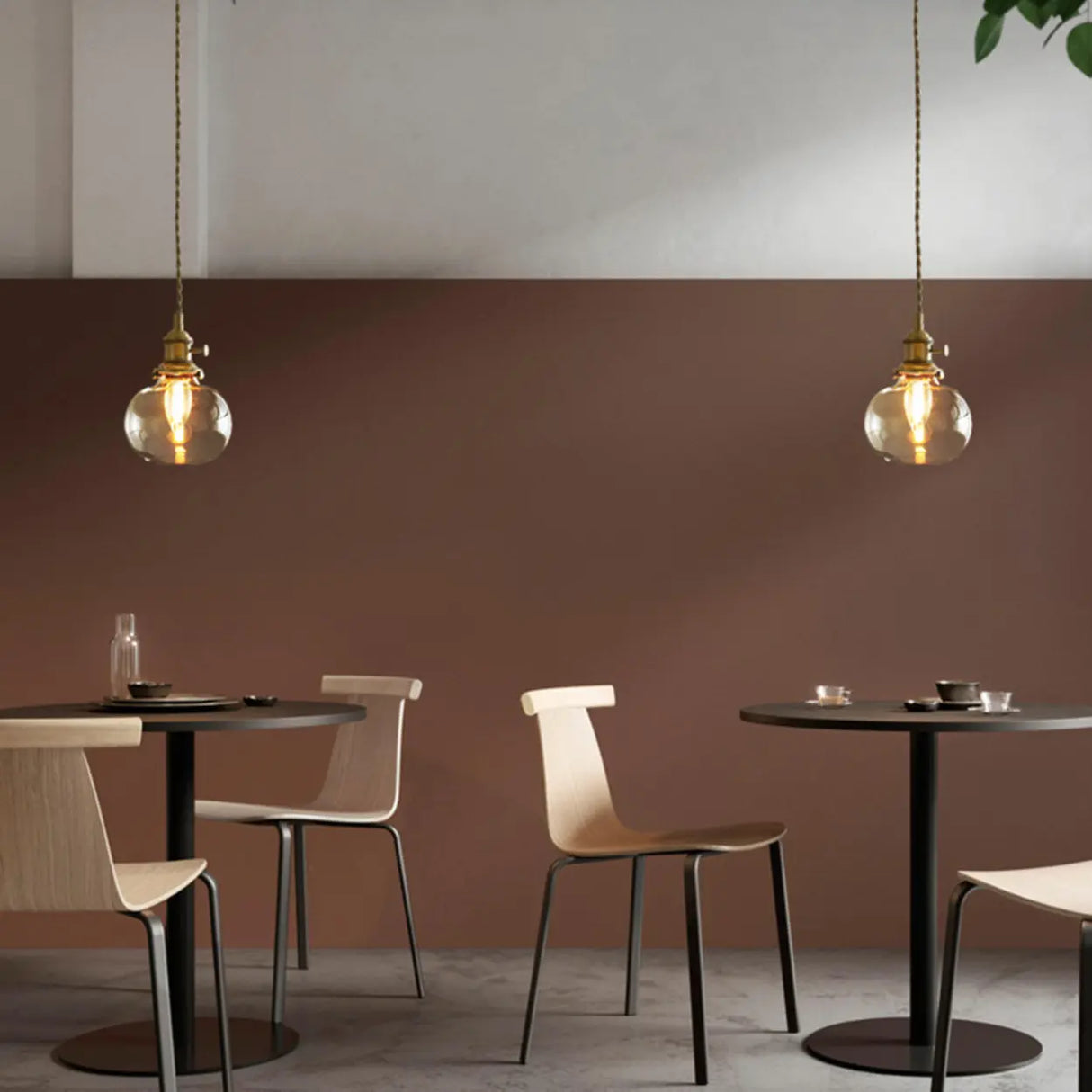 Modern Simplicity Gold Clear Glass Dining Room Pendant Light Image - 7