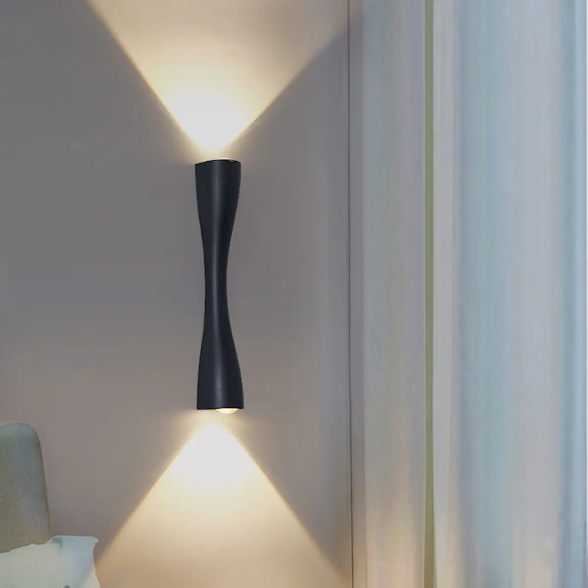 Minimalist Geometric Metal Up Down Wall Sconce Image - 3