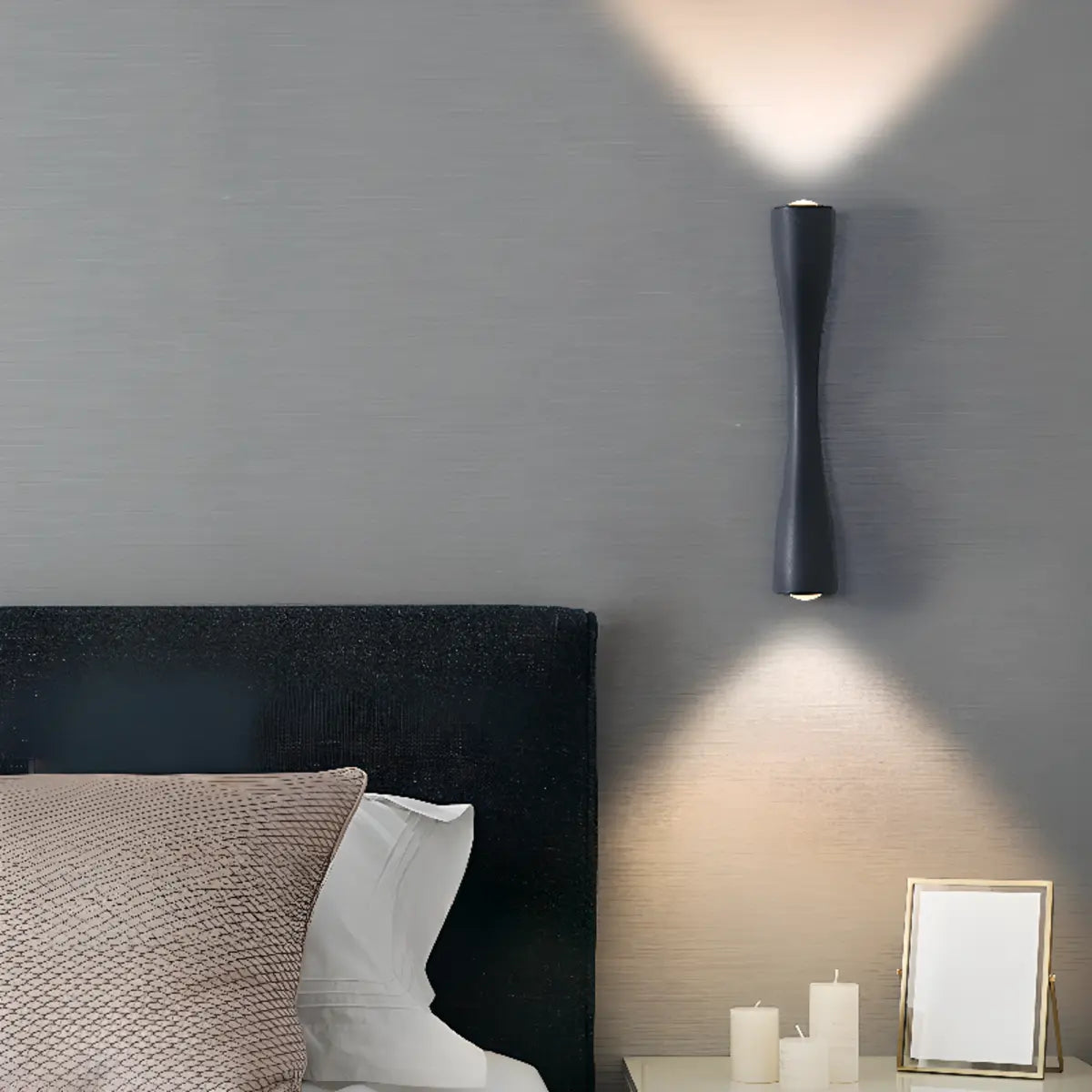 Minimalist Geometric Metal Up Down Wall Sconce Image - 7