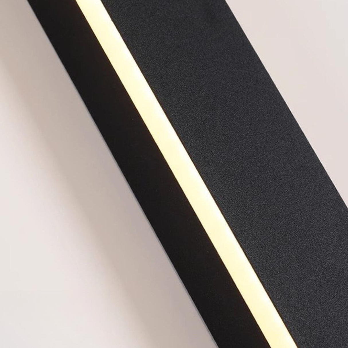 Modern Slim Vertical Outdoor LED Wall Light Image - 12