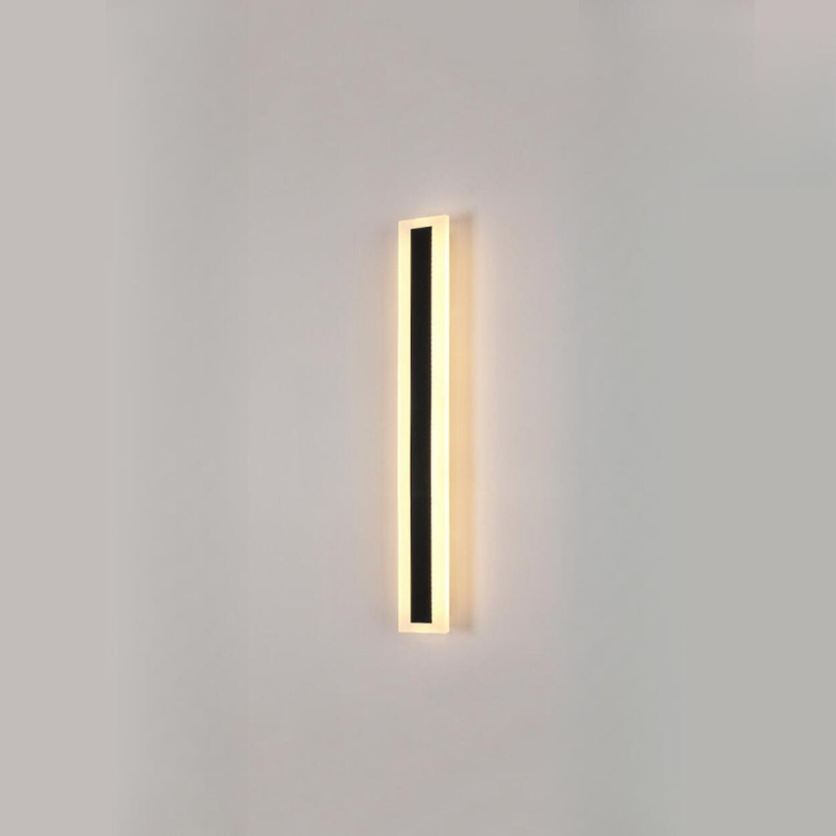 Modern Slim Vertical Outdoor LED Wall Light Image - 6