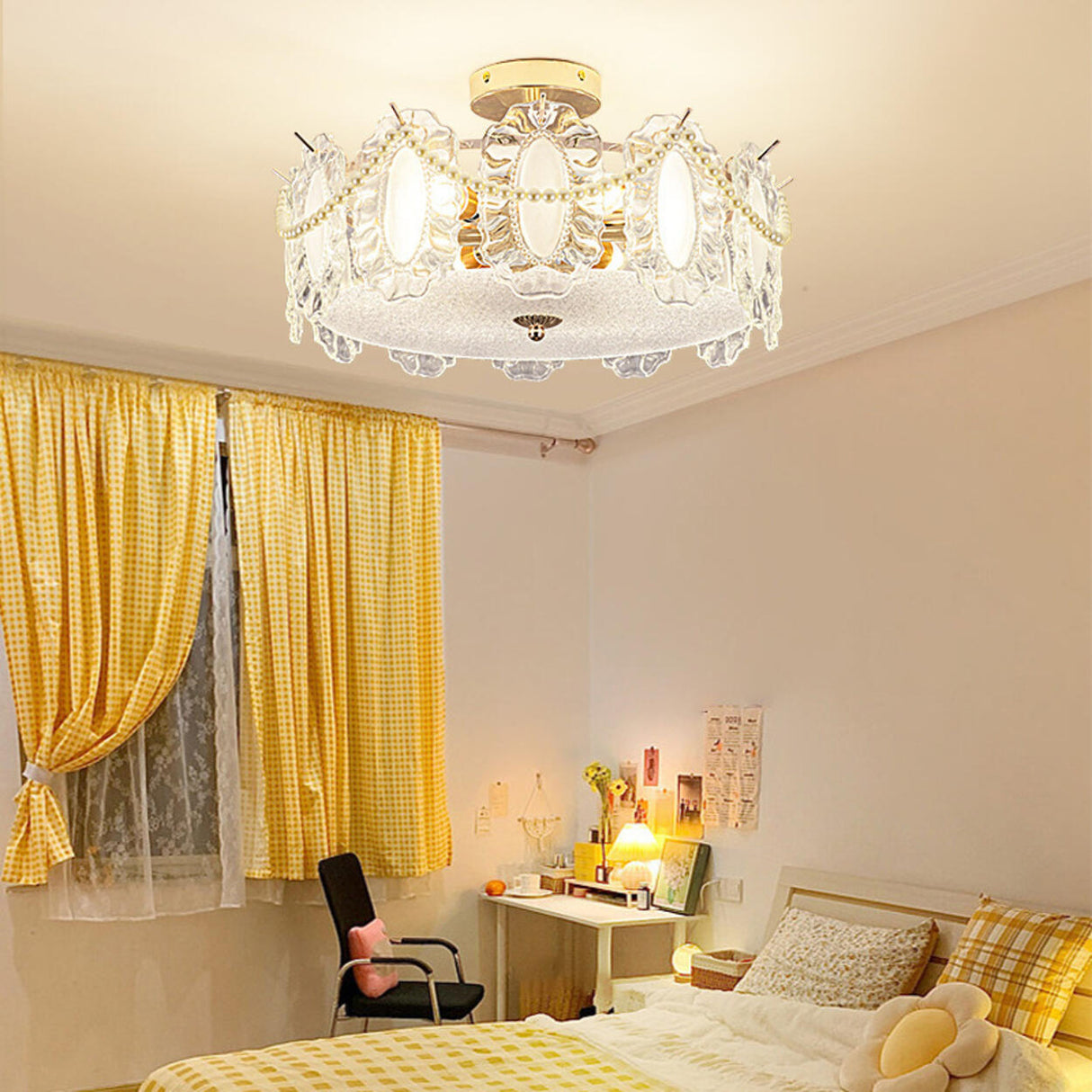 Modern Style Shell-Shaped Flush Mount Light Pearl Accents Image - 2