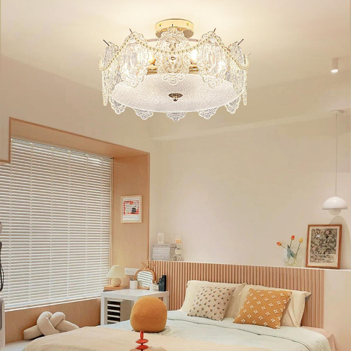 Modern Style Shell-Shaped Flush Mount Light Pearl Accents Image - 4