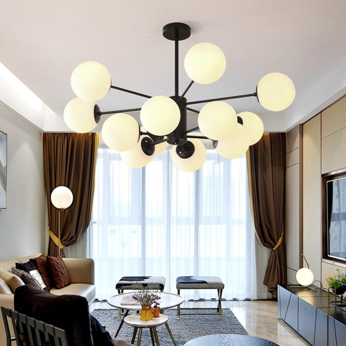 Modern Tiered Multiple Globe Clear Glass Sputnik Chandelier Image - 7