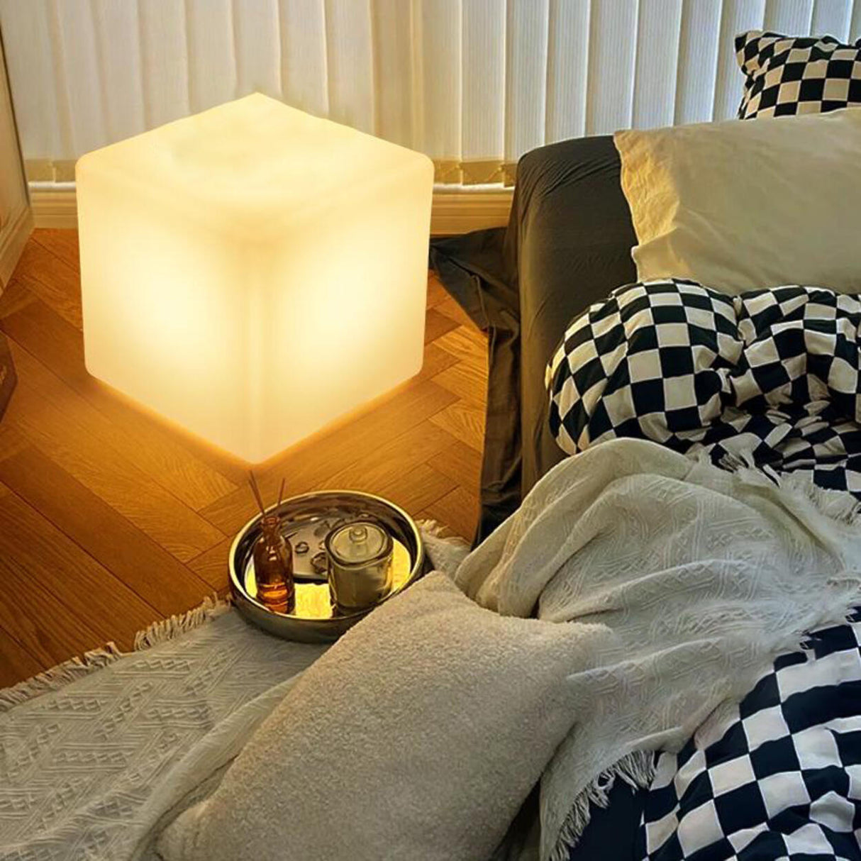 Modern White Cube LED Floor Lamp with Foot Switch Image - 3