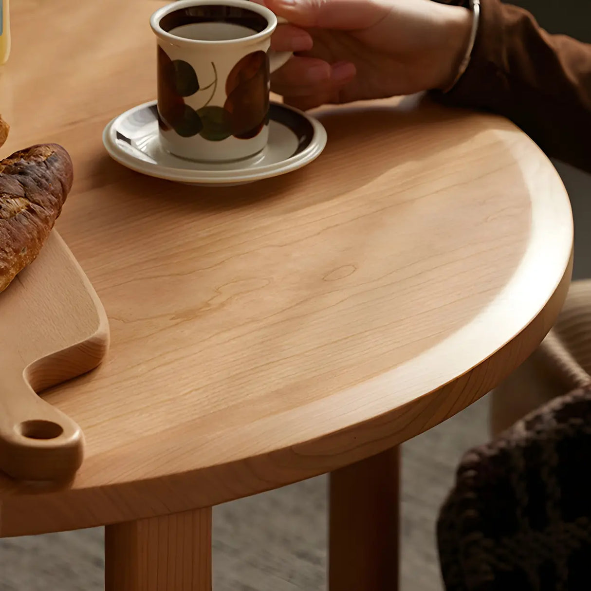 Natural-White Wooden Round Coffee Table with Storage Image - 14