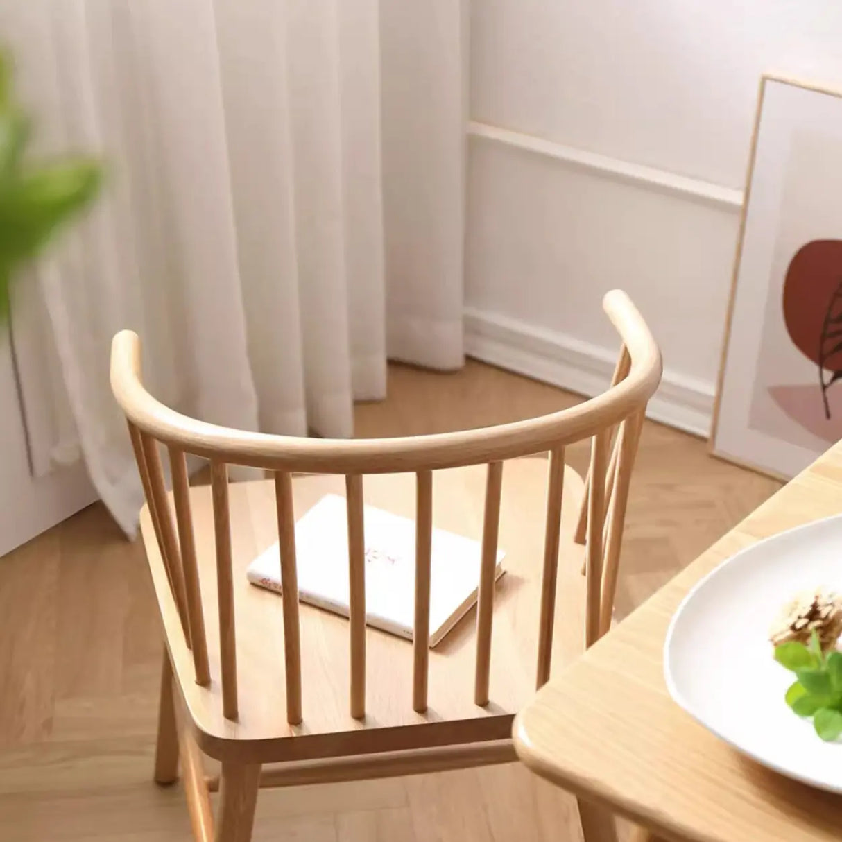 Nordic Curved Natural Wood Windsor Back Dining Chair Image - 8