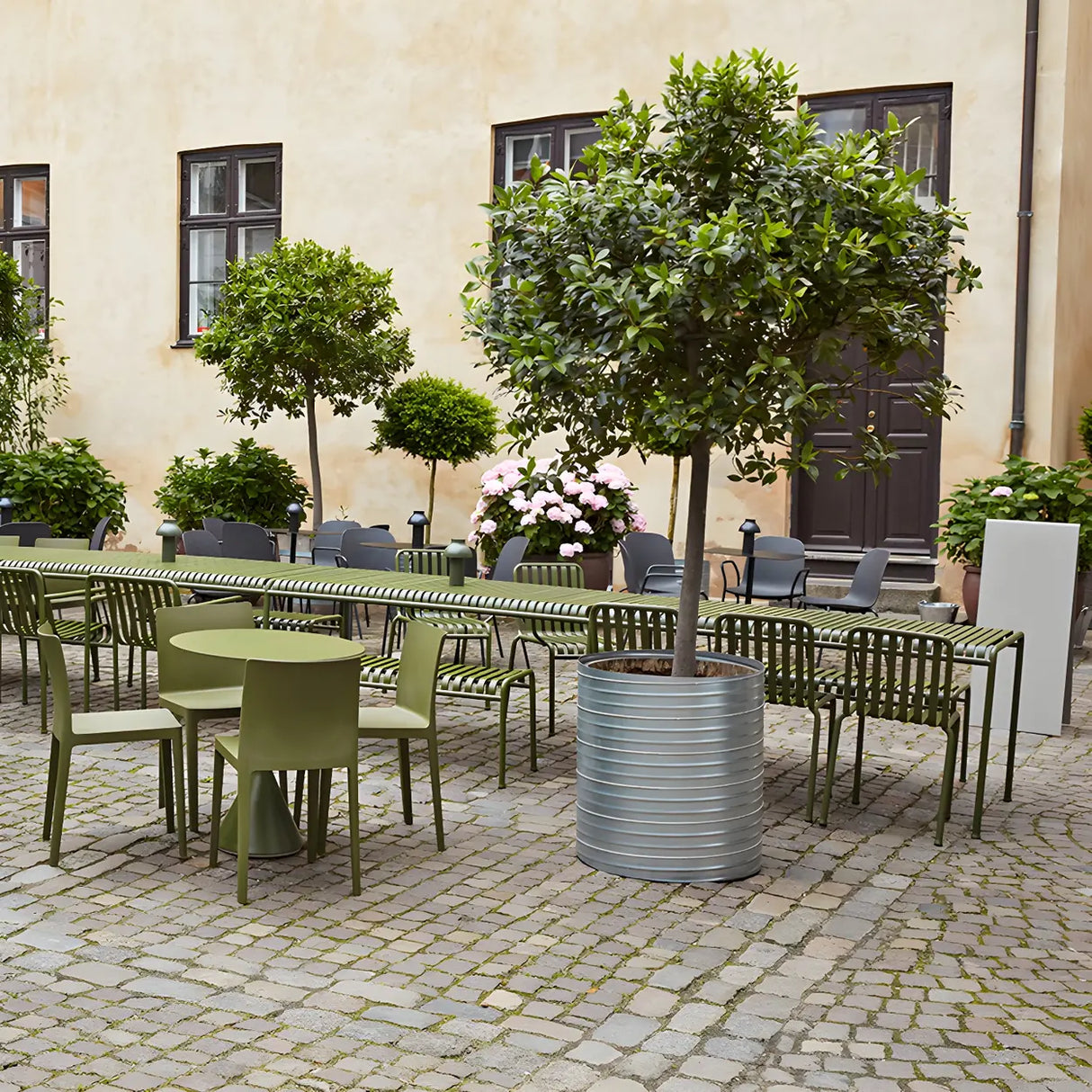 Outdoor Round Metal Green Water Resistant Bistro Table Image - 9