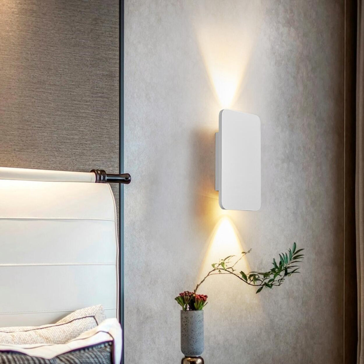 Quadruple Light Beams Rectangular Up Down Wall Sconce Image - 7