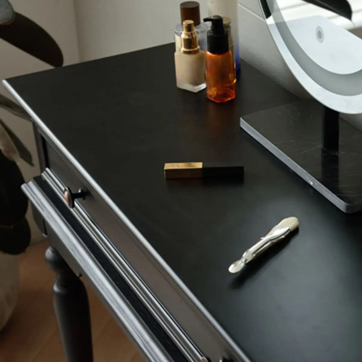 Rectangular Wood Bedroom Black Makeup Vanity Set with Mirror Image - 4